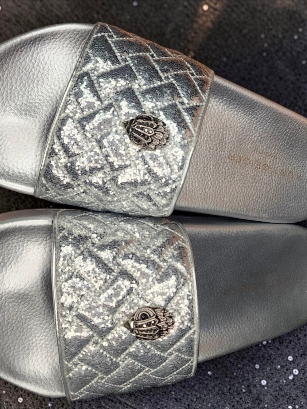 Kurt Geiger London Meena Eagle Silver Glitter Slides NWT - Picture 5 of 15